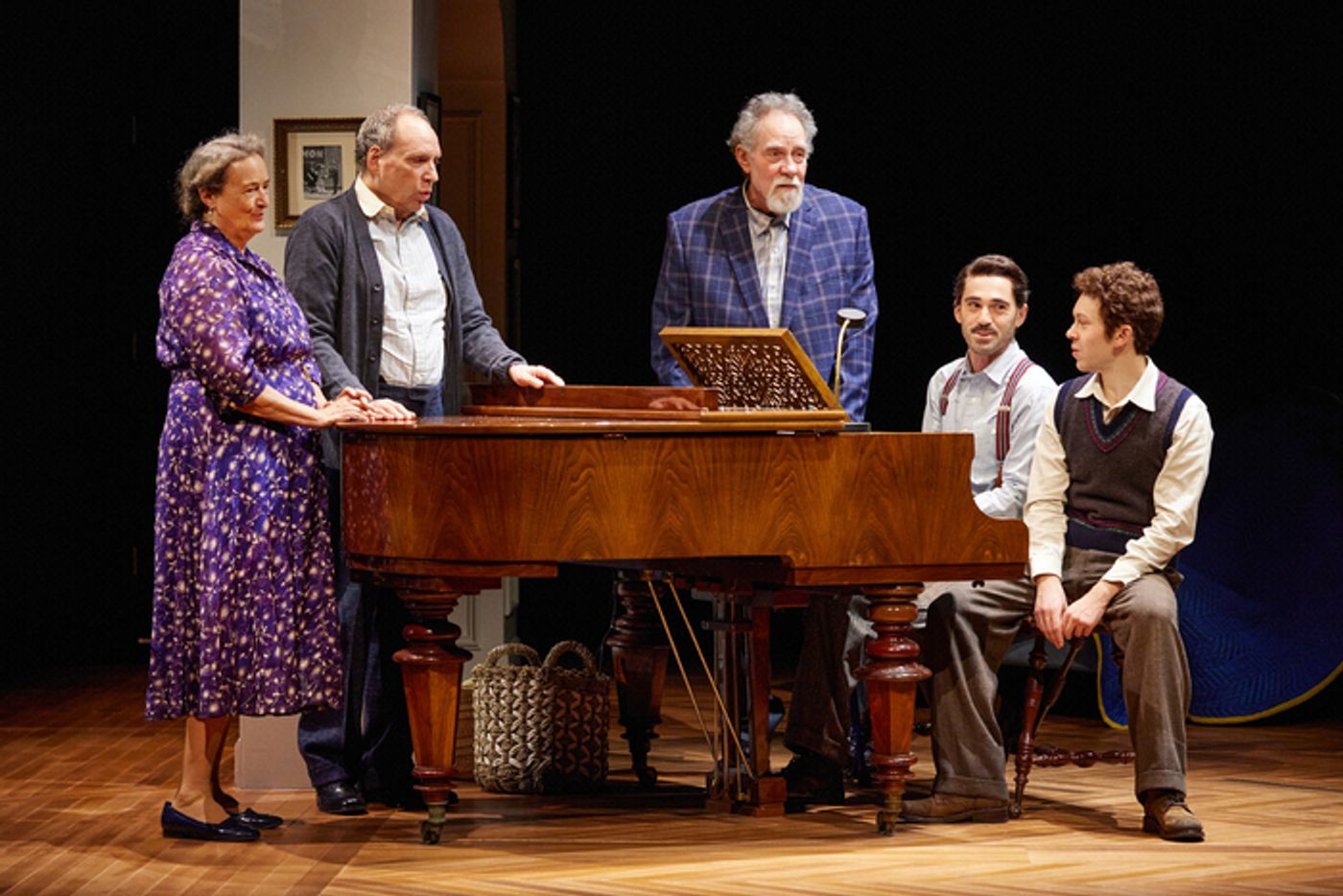 Photos: Get a First Look at PRAYER FOR THE FRENCH REPUBLIC on Broadway  Image