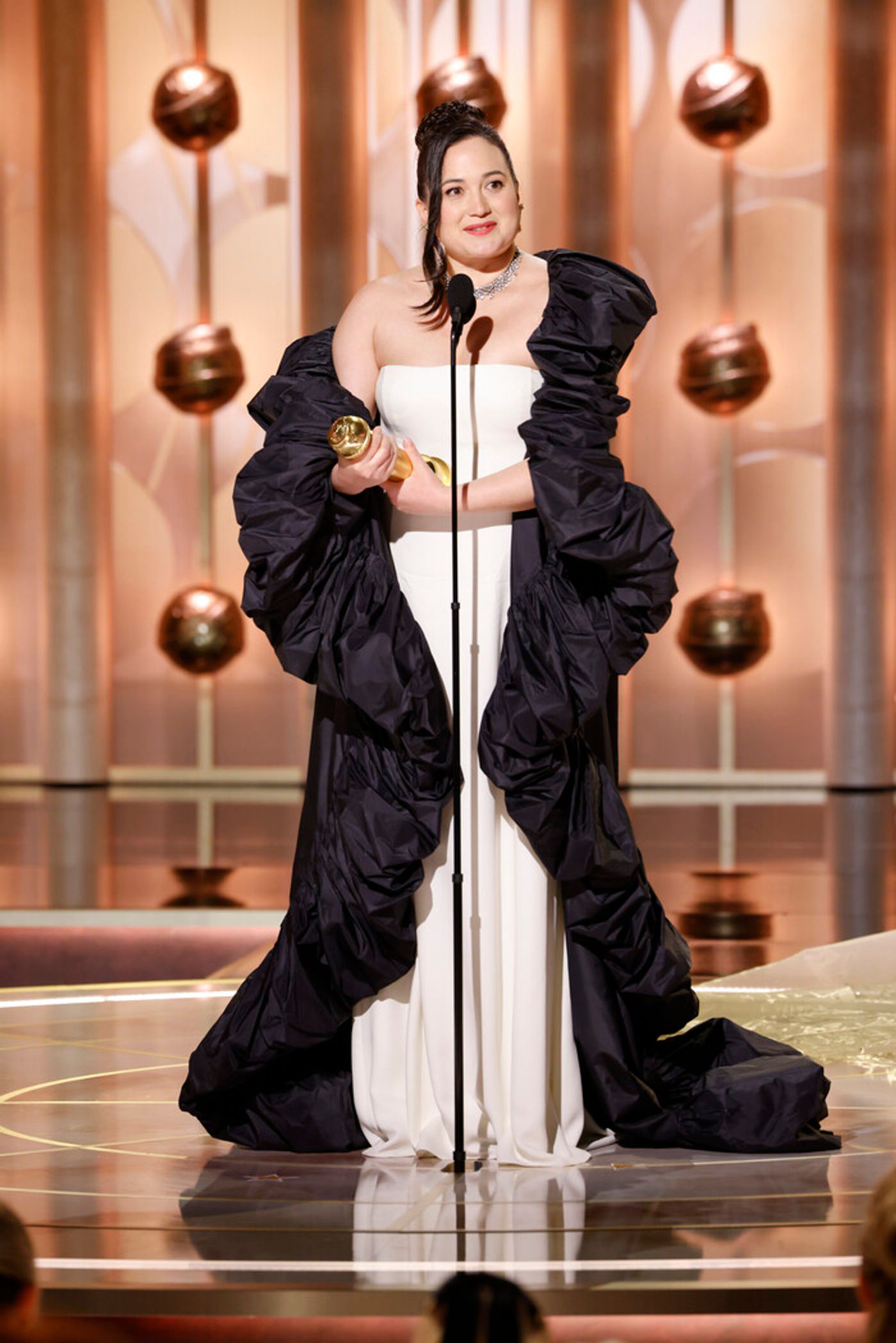 Photos: Inside the Golden Globes With Emma Stone, Taylor Swift & More  Image