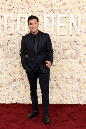 Mario Lopez @ BroadwayWorld Mario Lopez Photo