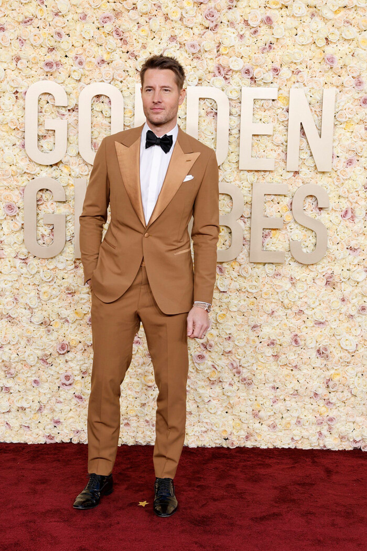 Photos: Inside the Golden Globes With Emma Stone, Taylor Swift & More  Image