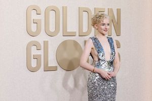 Julia Garner @ BroadwayWorld Julia Garner Photo