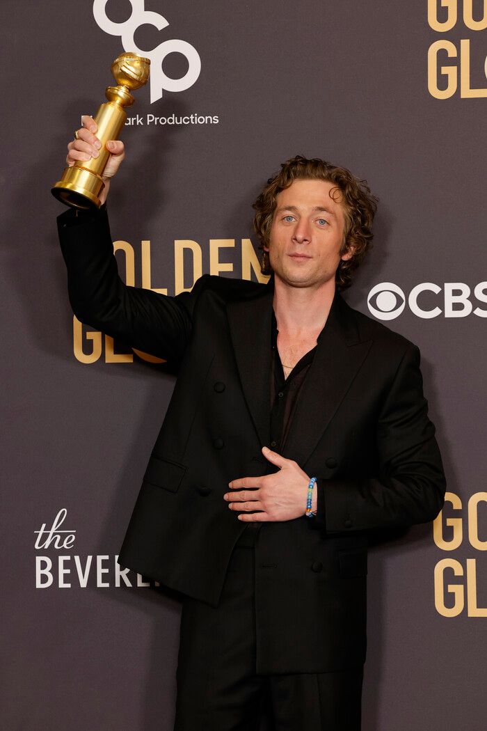Photos: Inside the Golden Globes With Emma Stone, Taylor Swift & More — photo 26 of 125