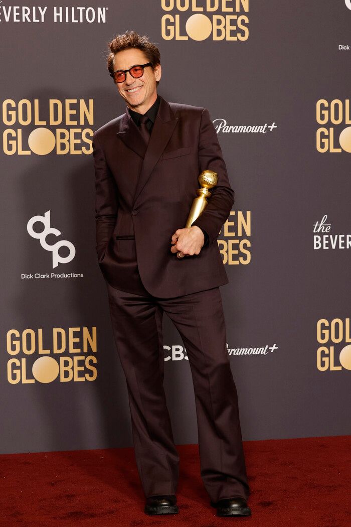Photos: Inside the Golden Globes With Emma Stone, Taylor Swift & More — photo 20 of 125