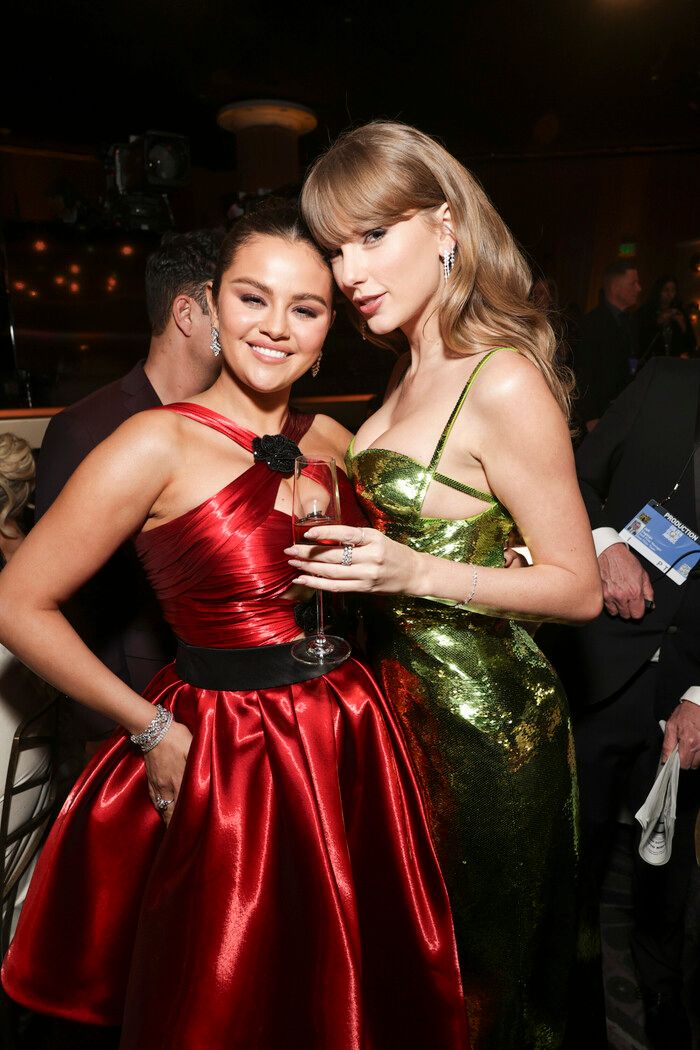 Photos: Inside the Golden Globes With Emma Stone, Taylor Swift & More — photo 7 of 125