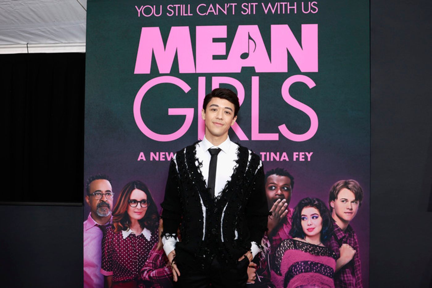 Photos: Inside the MEAN GIRLS Premiere With Tina Fey, Lindsay Lohan, Reneé Rapp & More  Image