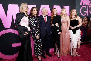 Reneé Rapp, Tina Fey, Lorne Michaels, Lindsay Lohan, Angourie Rice and Bebe Wood Photo