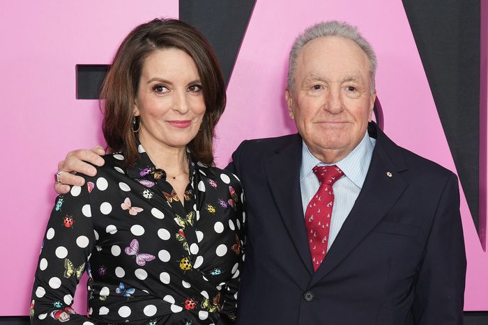 Photos: Inside the MEAN GIRLS Premiere With Tina Fey, Lindsay Lohan, Reneé Rapp & More — photo 20 of 60