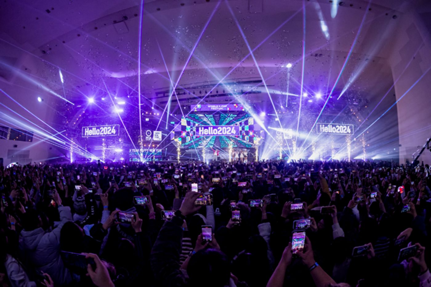 Photos: Jay Park, Chung Ha, and More Ring in the New Year at SEOULCon  Image