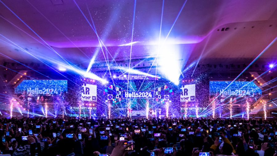 Photos: Jay Park, Chung Ha, and More Ring in the New Year at SEOULCon  Image