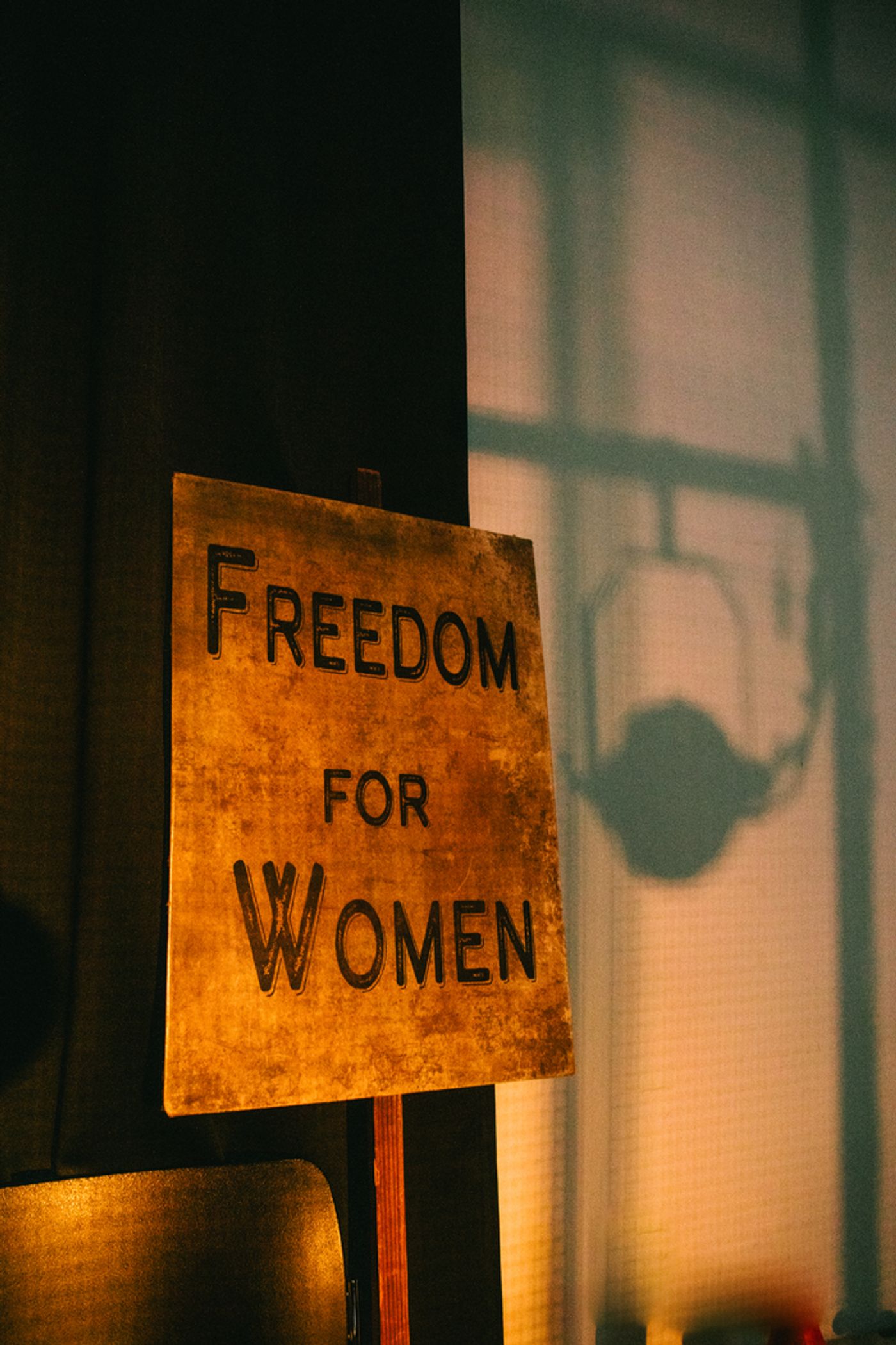 Photos: First Look at National Theatre's Schools' Touring Production of JEKYLL & HYDE  Image