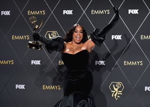 Niecy Nash-Betts @ BroadwayWorld Niecy Nash-Betts Photo