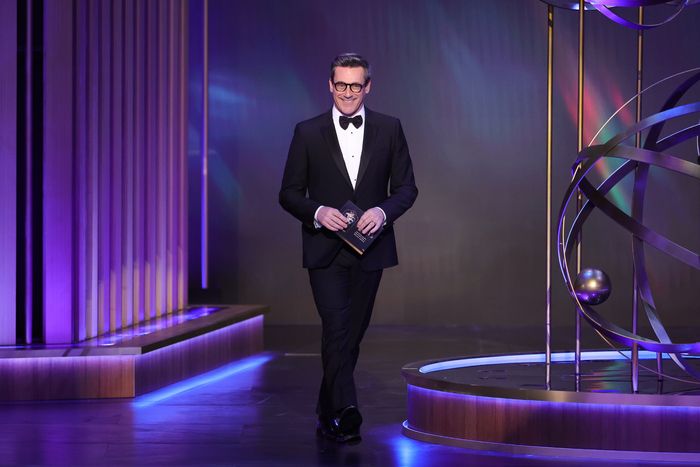 Photos: Inside the 75th Emmy Award With Niecy Nash-Betts, Jennifer Coolidge & More — photo 24 of 40