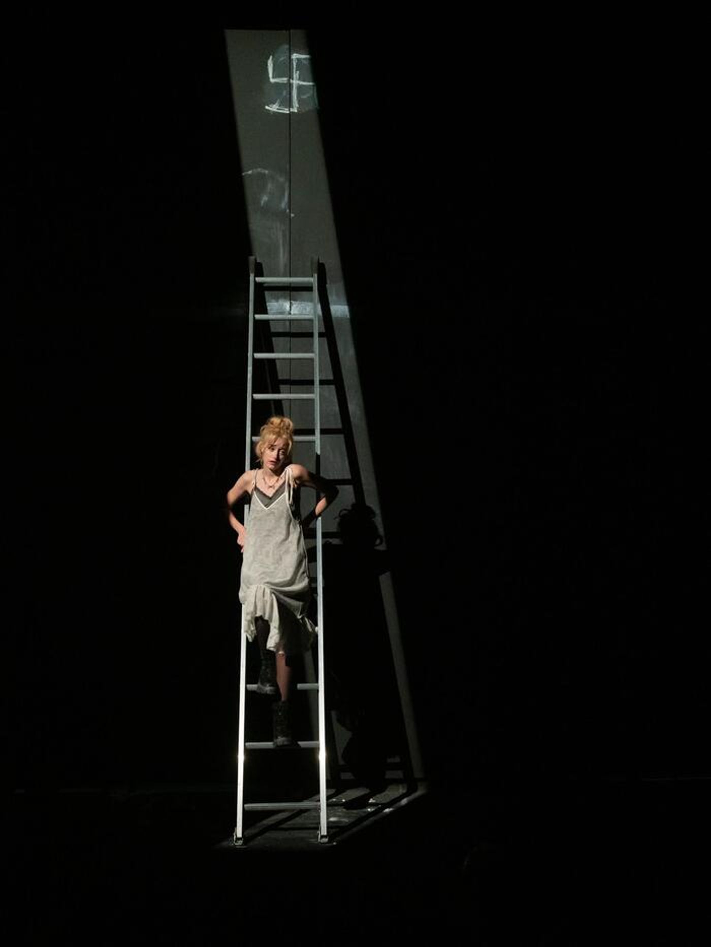 Photos: First Look at OUR CLASS at Brooklyn Academy of Music  Image