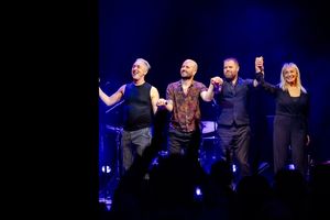 Alan Cumming and band Photo