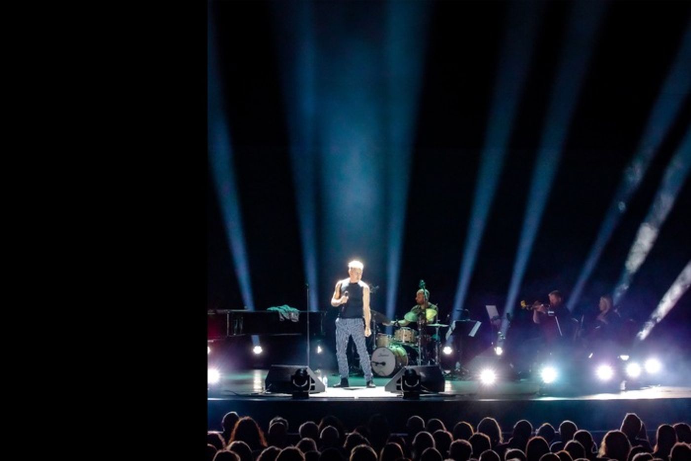 Photos: First Look at ALAN CUMMING IS NOT ACTING HIS AGE  Image