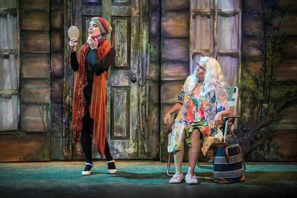 Photos: First Look at Big Noise Theatre's GREY GARDENS, Now Playing Through Late January  Image