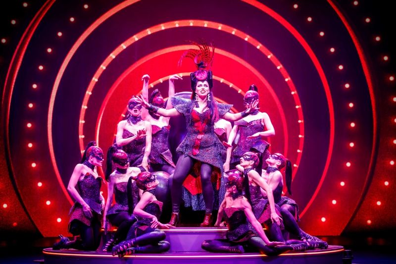 Review: WE WILL ROCK YOU at Roma Musical Theater  Image