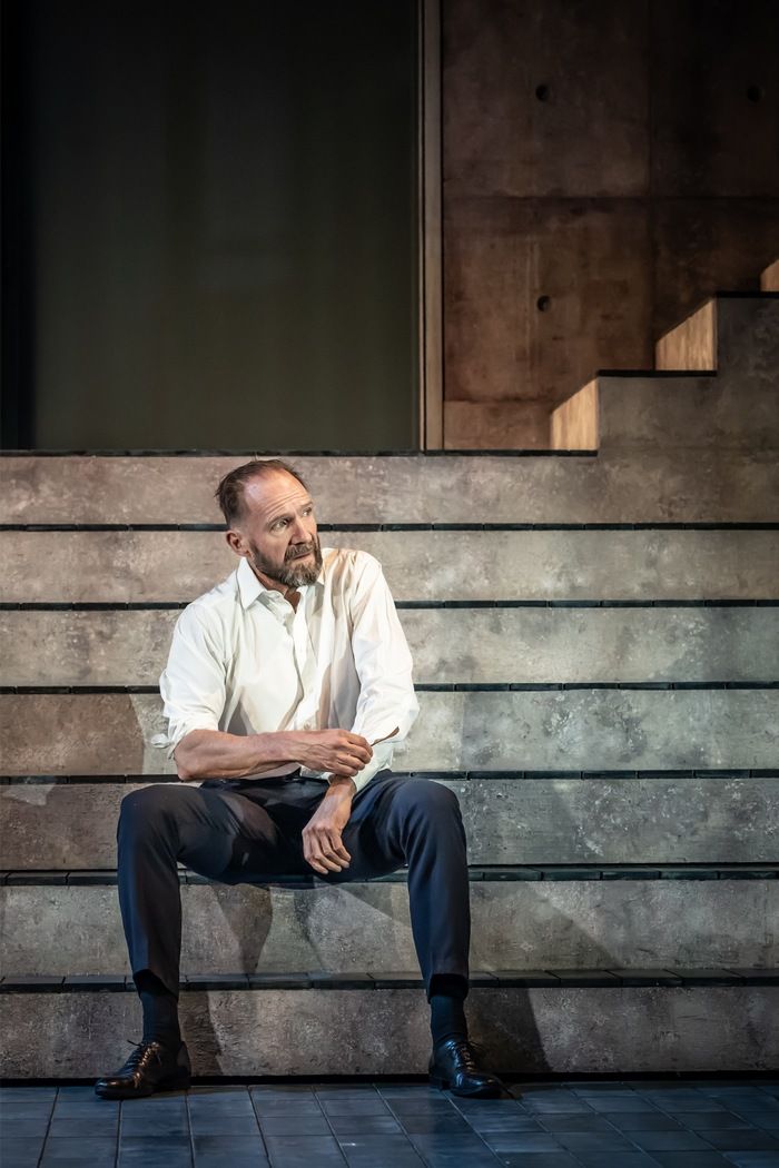 Photos: MACBETH Starring Ralph Fiennes & Indira Varma — photo 16 of 21