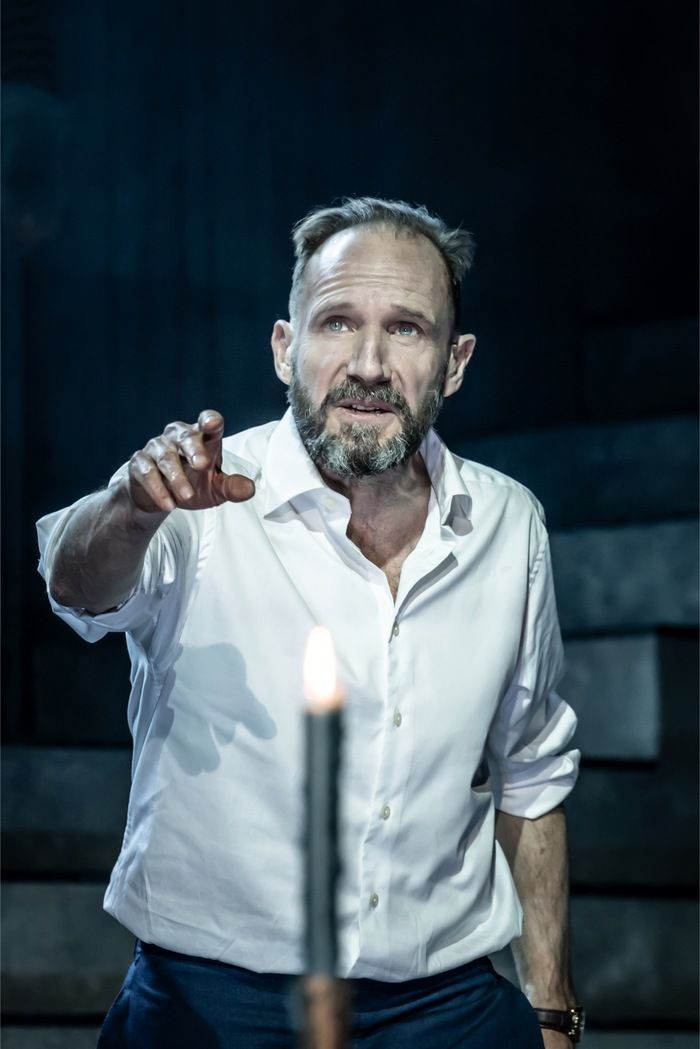 Photos: MACBETH Starring Ralph Fiennes & Indira Varma — photo 6 of 21