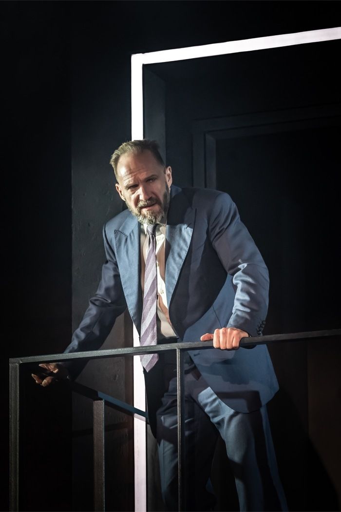 Photos: MACBETH Starring Ralph Fiennes & Indira Varma — photo 7 of 21