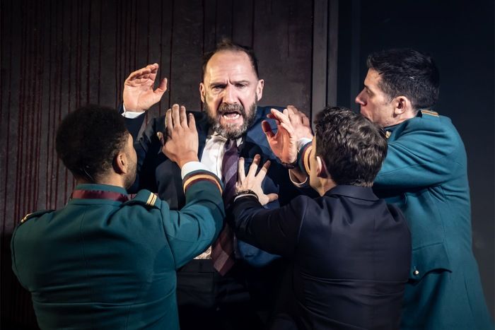 Photos: MACBETH Starring Ralph Fiennes & Indira Varma — photo 21 of 21