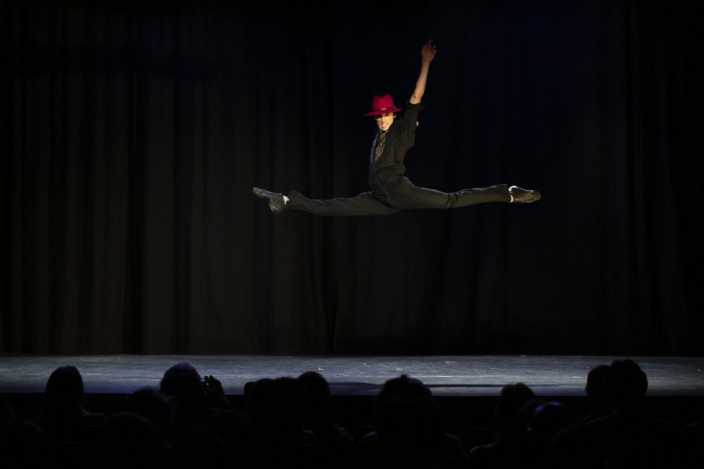 Review: ARTISTE? at Théâtre Le Grand Point Virgule  Image