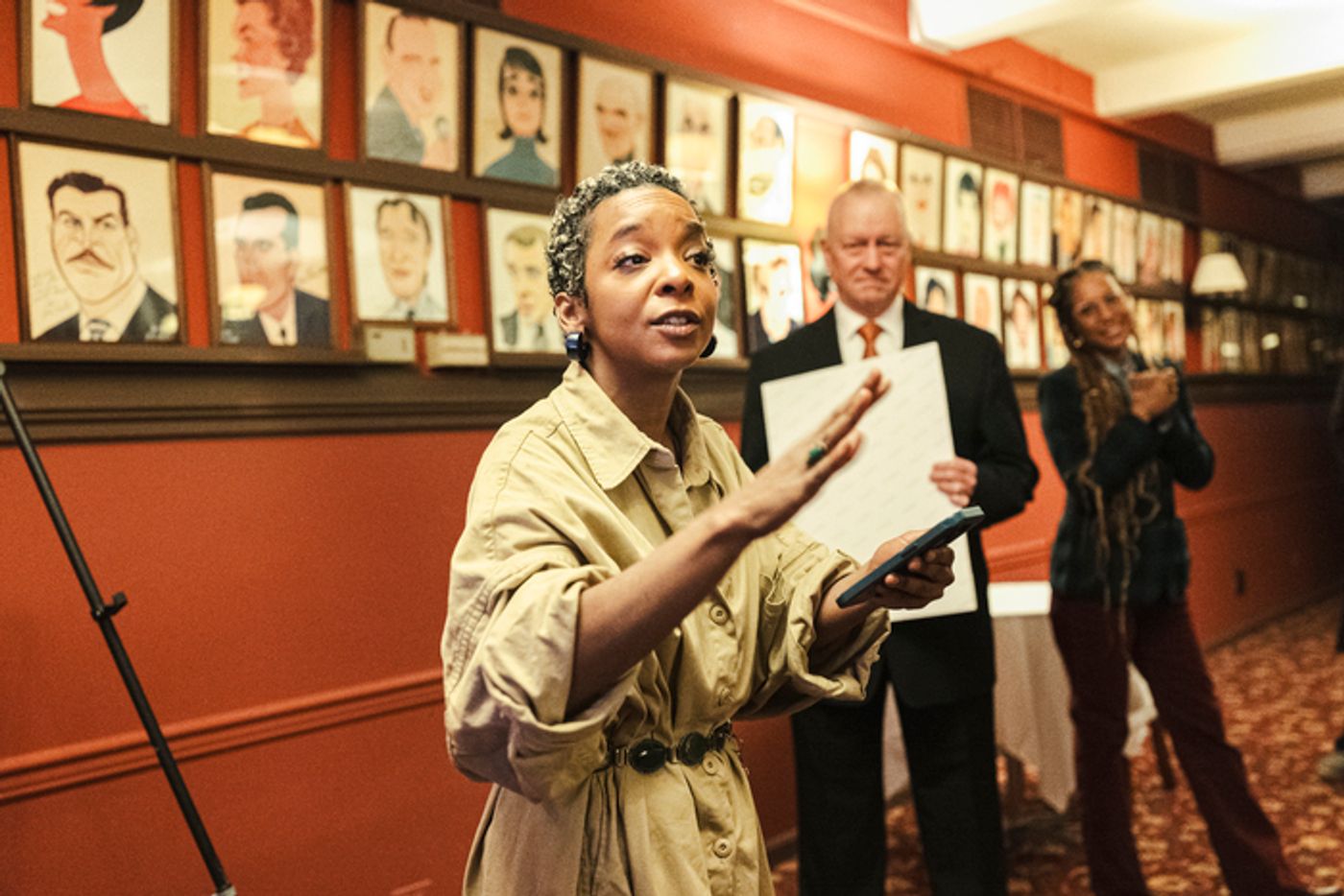 Photos: Leslie Odom, Jr. Honored With Sardi's Portrait  Image