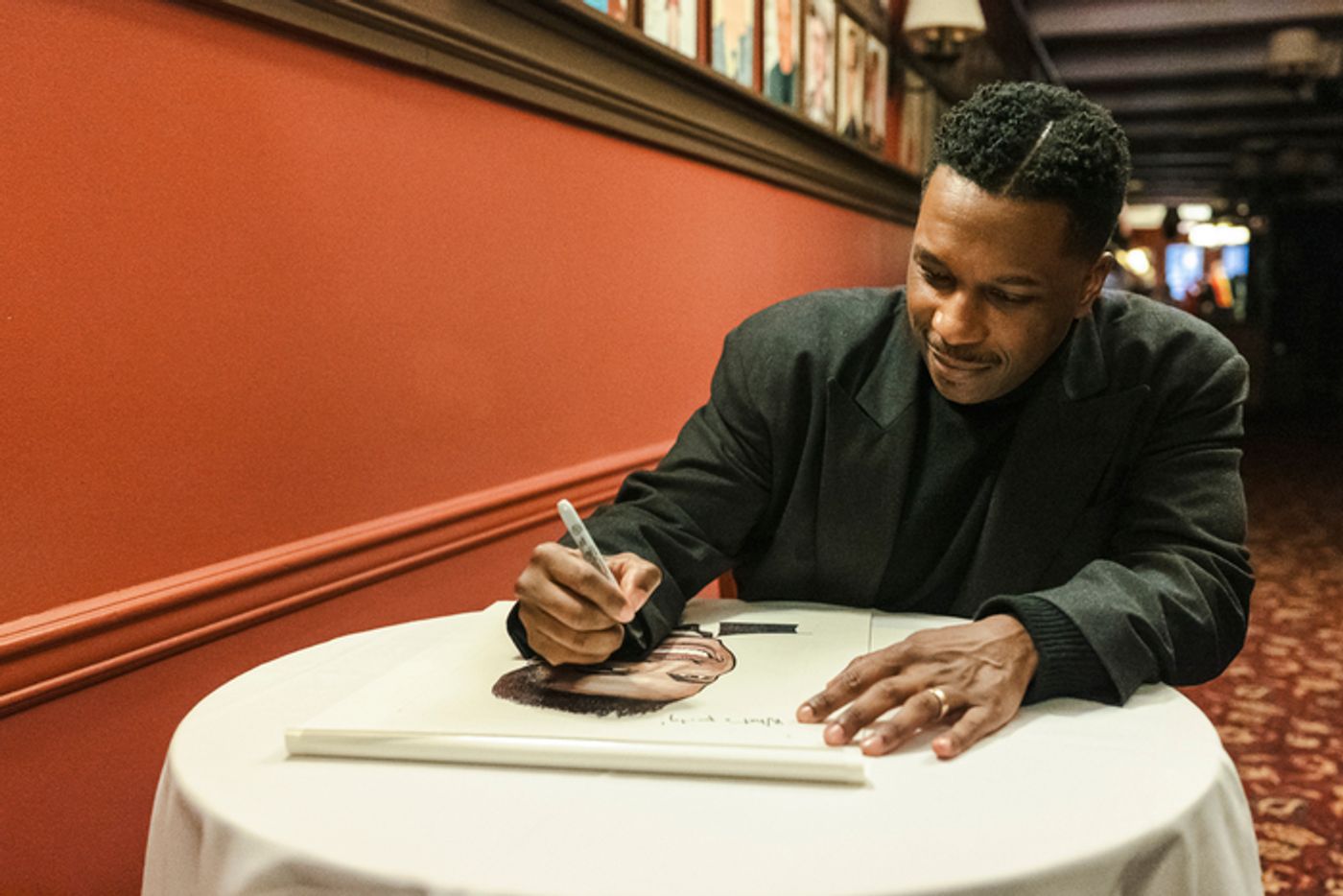 Photos: Leslie Odom, Jr. Honored With Sardi's Portrait Photos: Leslie Odom, Jr. Honored With Sardi's Portrait Image