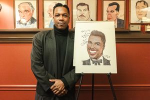 Leslie Odom, Jr. Photo