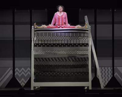 Sutton Foster  Photo