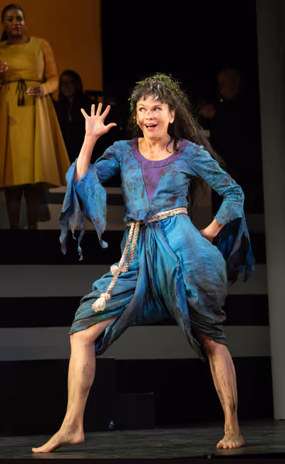 Sutton Foster Photo
