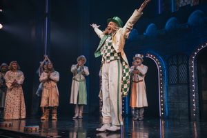 Jonathan Bennett @ BroadwayWorld Jonathan Bennett Photo