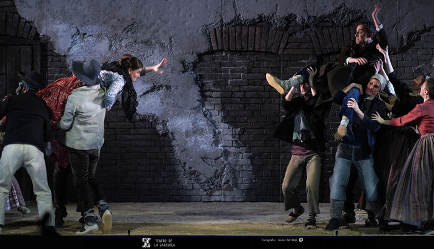 PHOTOS: No te pierdas las imágenes de LA ROSA DEL AZAFRÁN en el Teatro de la Zarzuela PHOTOS: No te pierdas las imágenes de LA ROSA DEL AZAFRÁN en el Teatro de la Zarzuela Image