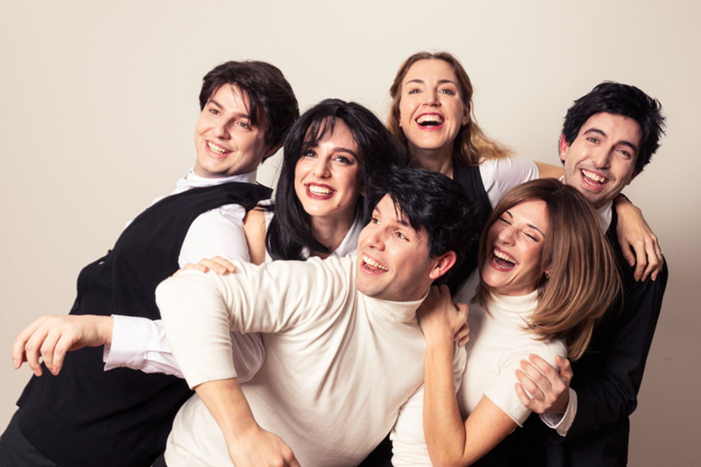 PHOTOS: Conoce al reparto de FRIENDS: THE MUSICAL PARODY PHOTOS: Conoce al reparto de FRIENDS: THE MUSICAL PARODY Image