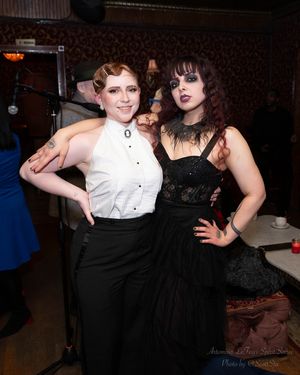 Hannah Mount & Artemisia LeFay Photo