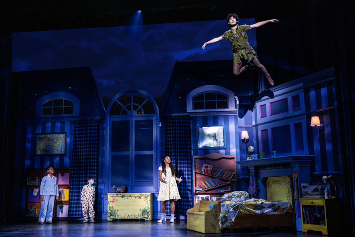 Photos/Video: First Look At The New PETER PAN National Tour!  Image