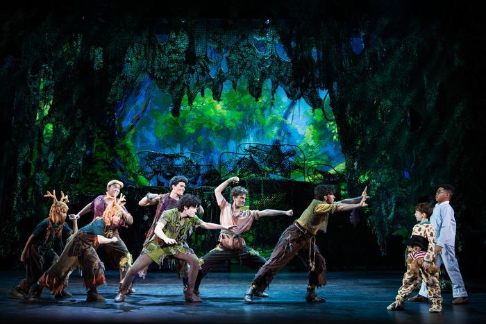 Photos/Video: First Look At The New PETER PAN National Tour! — photo 6 of 10