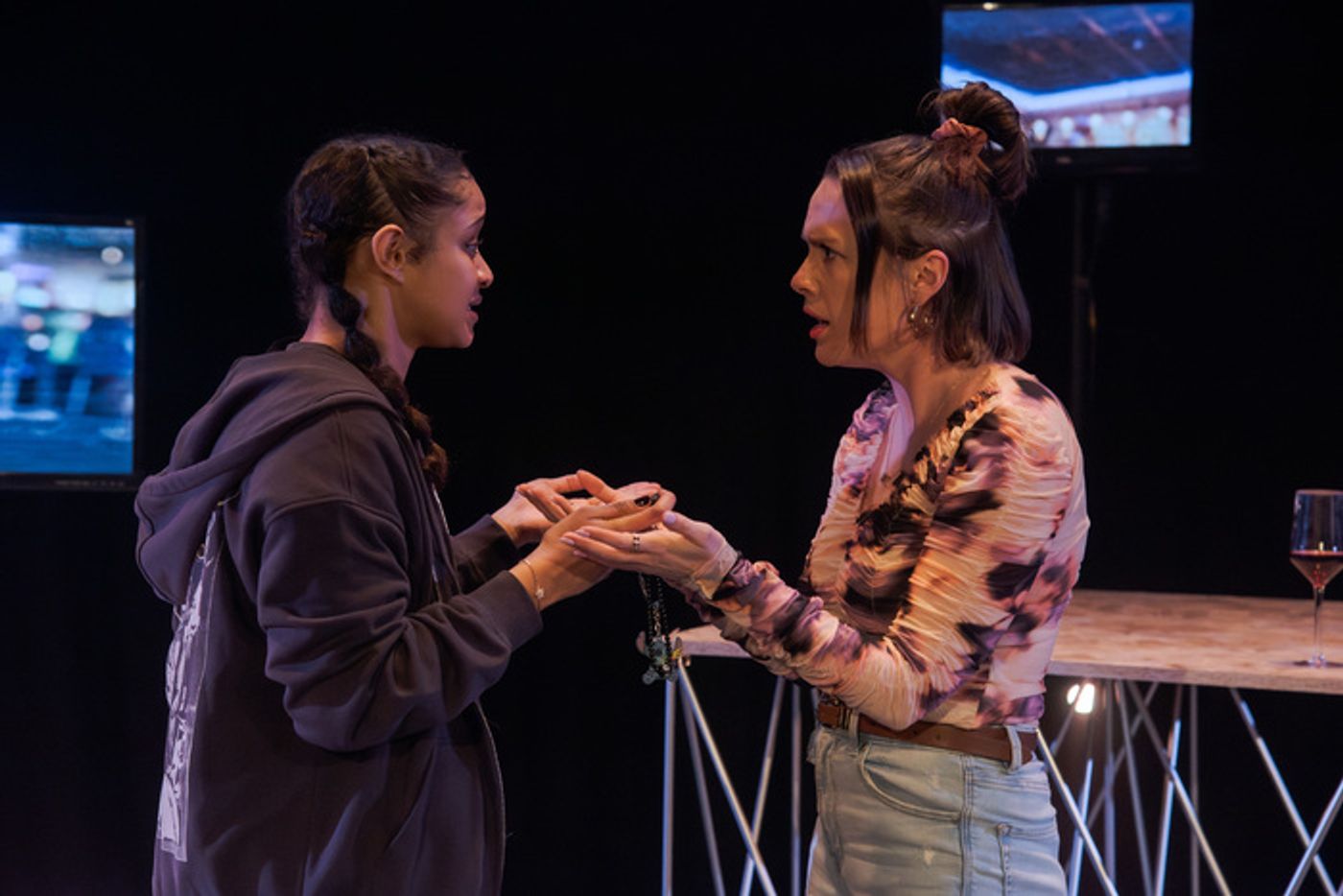 Photos: First Look At The UK Tour of WISH YOU WEREN'T HERE By Katie Redford  Image