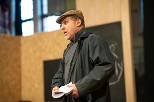 Nigel Lindsay @ BroadwayWorld Nigel Lindsay Photo