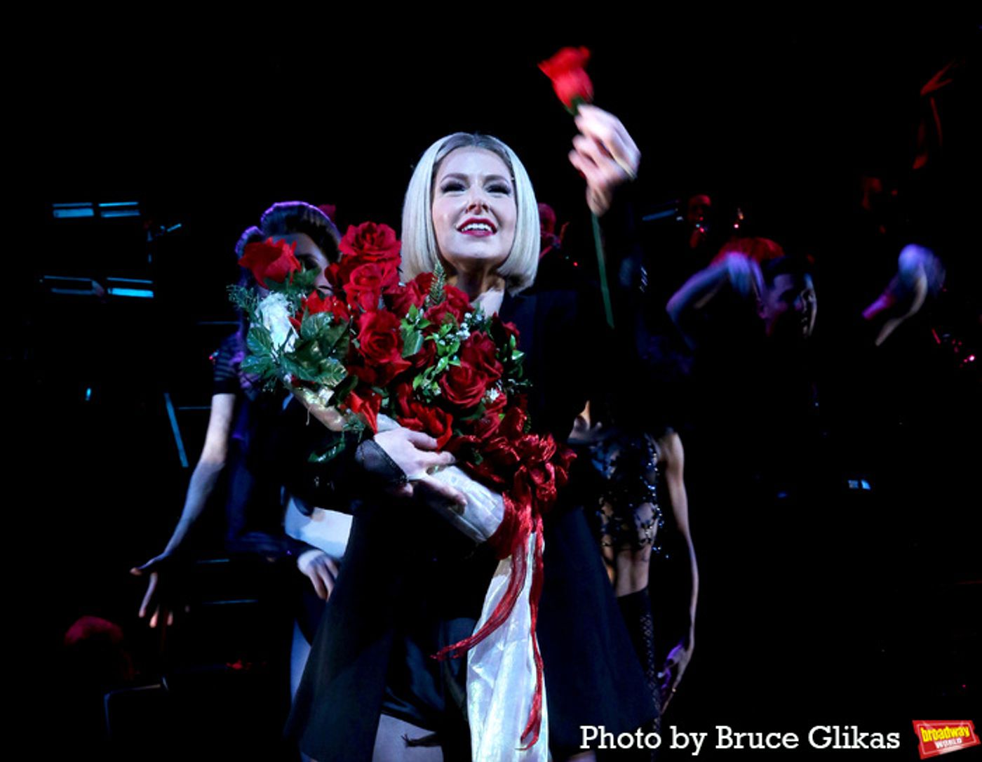 Photos: Ariana Madix Takes Her First Bows in CHICAGO on Broadway  Image