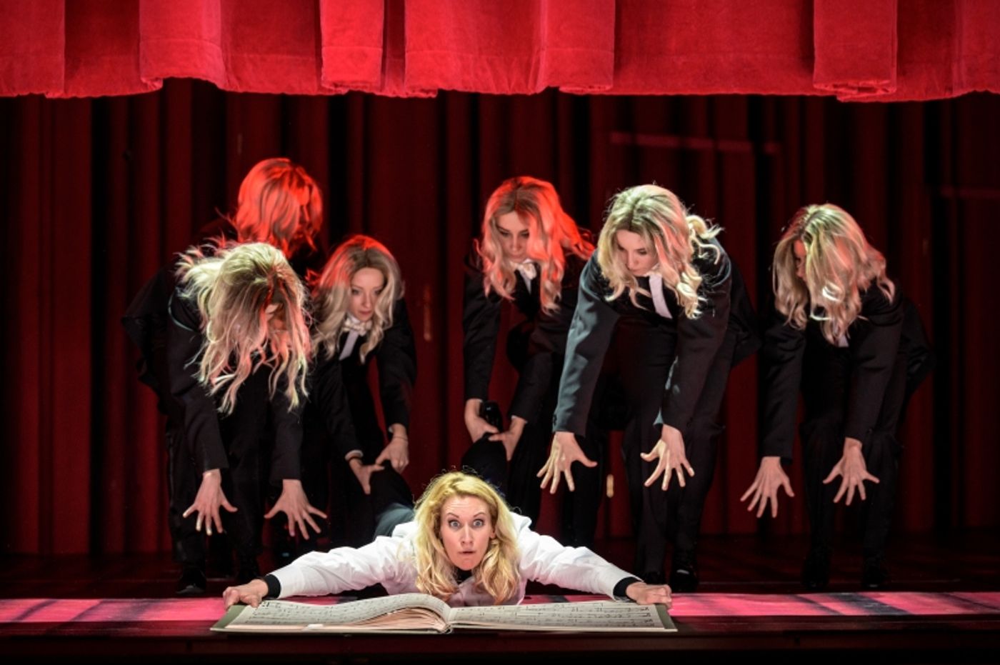 Review: ARIADNA NA NAXU ve Stavovském divadle  Image