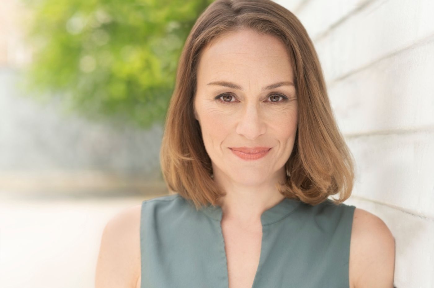 GIRL FROM THE NORTH COUNTRY's Jennifer Blood On 'A Show Like No Other You've Ever Seen'  Image