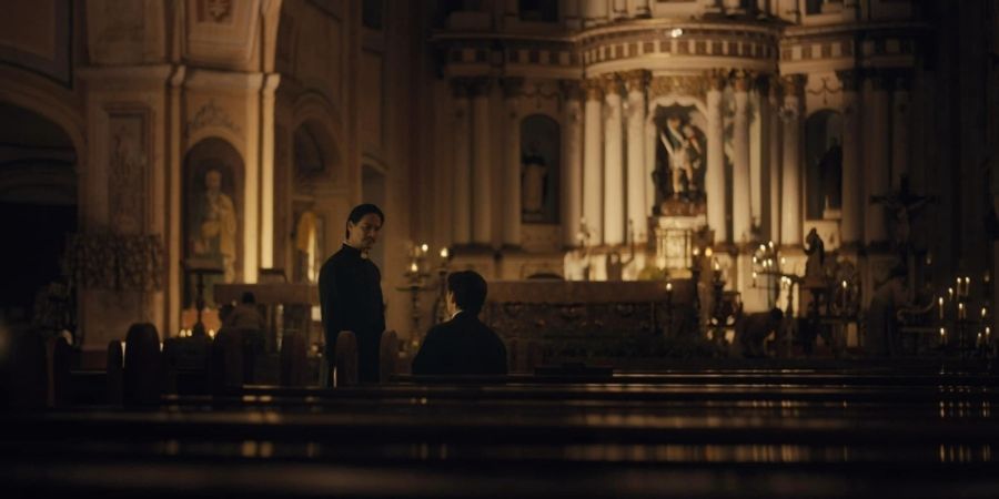 Review: GOMBURZA's Fate Remains a Burning Protest Image