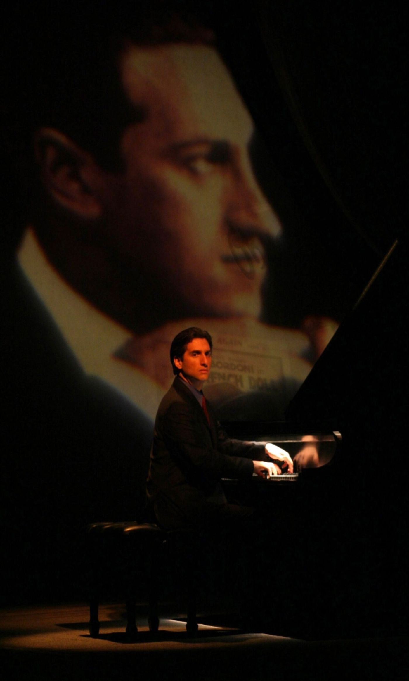 Interview: Hershey Felder of HERSHEY FELDER AS GEORGE GERSHWIN ALONE & HERSHEY FELDER'S GREAT AMERICAN SONGBOOK SING-ALONG at TheatreWorks Silicon Valley  Image