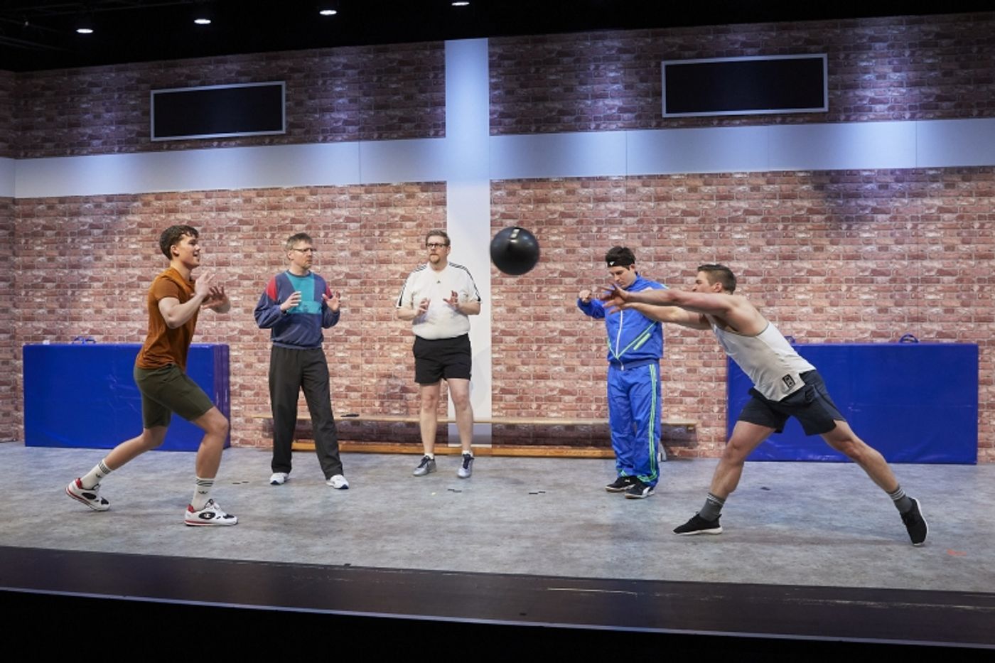 Review: DIE TROCKENSCHWIMMER at Boulevardtheater Bremen Review: DIE TROCKENSCHWIMMER at Boulevardtheater Bremen Image