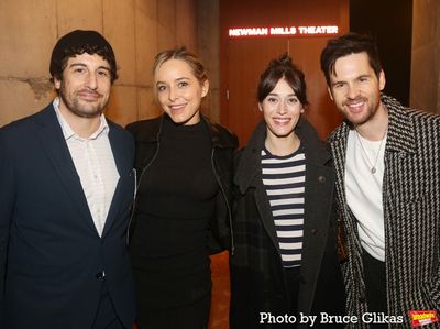 Producer Jason Biggs, Jenny Mollen, Lizzie Caplan and Tom Riley Photo