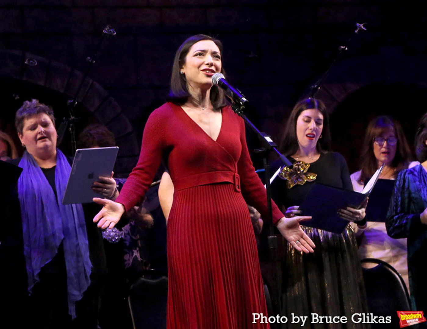 Photos: Debra Messing, Shoshana Bean, Tovah Feldshuh & More Celebrate SHABBAT ON BROADWAY  Image