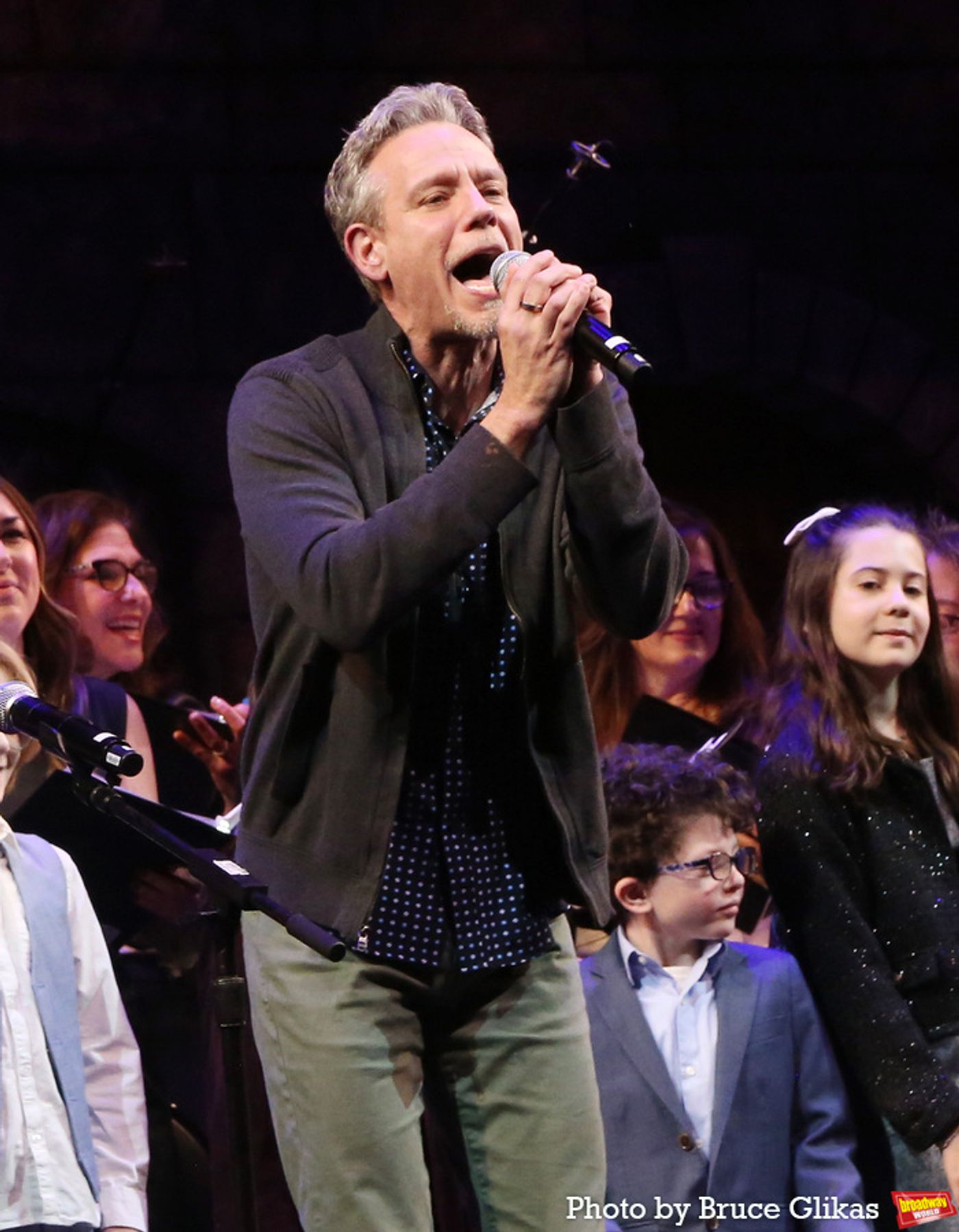 Photos: Debra Messing, Shoshana Bean, Tovah Feldshuh & More Celebrate SHABBAT ON BROADWAY  Image