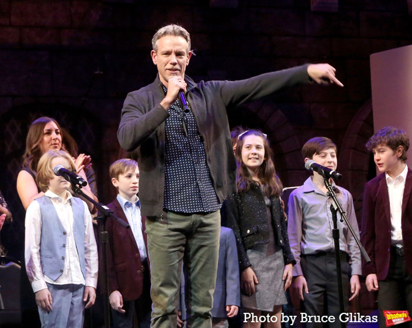 Photos: Debra Messing, Shoshana Bean, Tovah Feldshuh & More Celebrate SHABBAT ON BROADWAY  Image