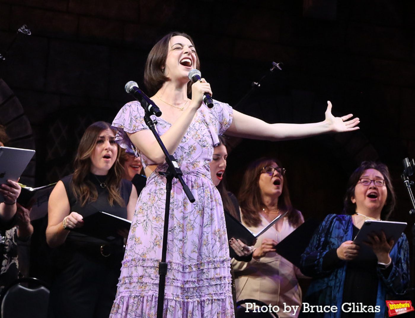 Photos: Debra Messing, Shoshana Bean, Tovah Feldshuh & More Celebrate SHABBAT ON BROADWAY  Image